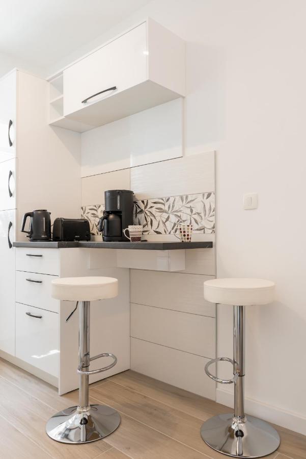 New, Private Heated Swimming Pool, Free Parking, Trogir Centar Apartment Luaran gambar