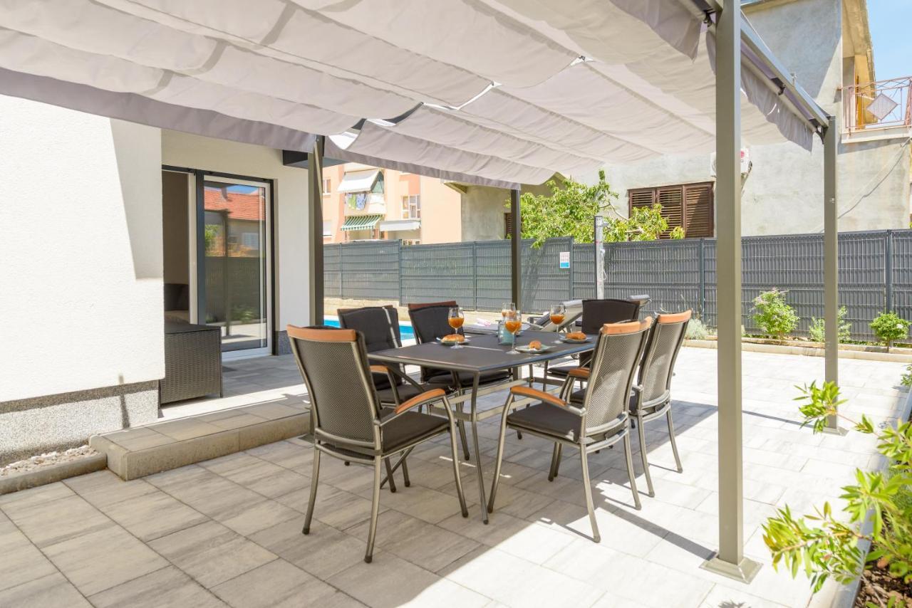 New, Private Heated Swimming Pool, Free Parking, Trogir Centar Apartment Luaran gambar