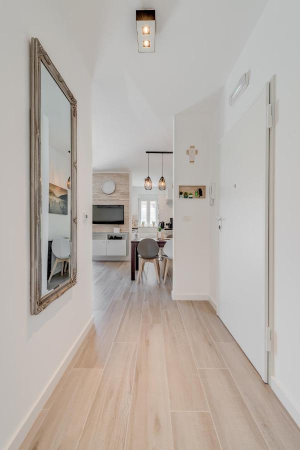 New, Private Heated Swimming Pool, Free Parking, Trogir Centar Apartment Luaran gambar